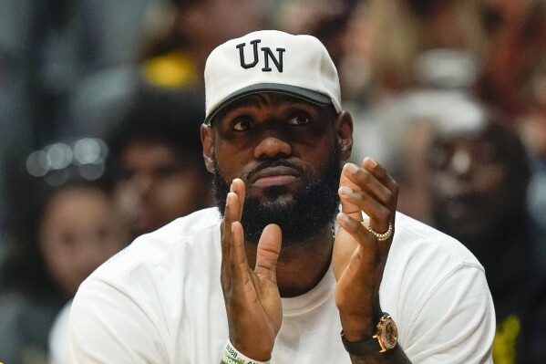Lebron james new era on sale cap
